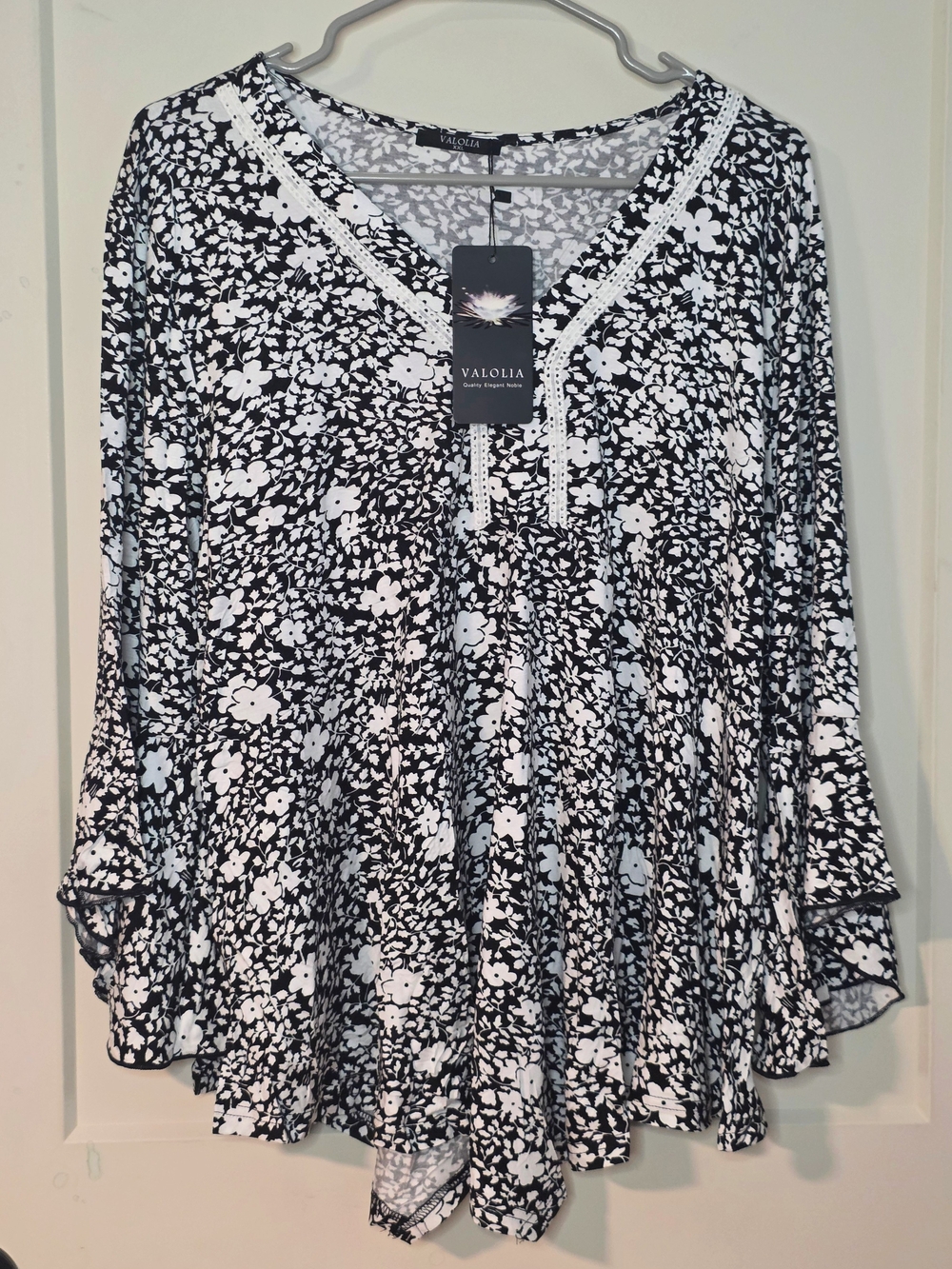 Valolia - Women’s Black & White Floral V-Neck Tunic Top